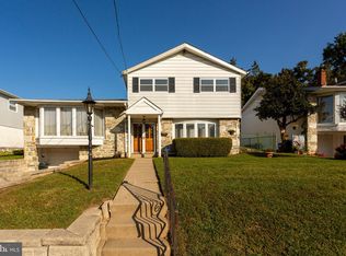 637 Renz St, Philadelphia, PA 19128