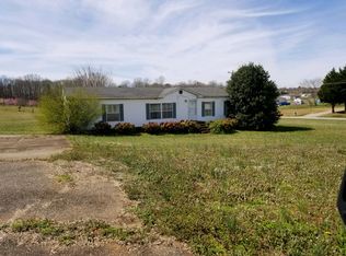 930 Hannon Rd, Inman, SC 29349