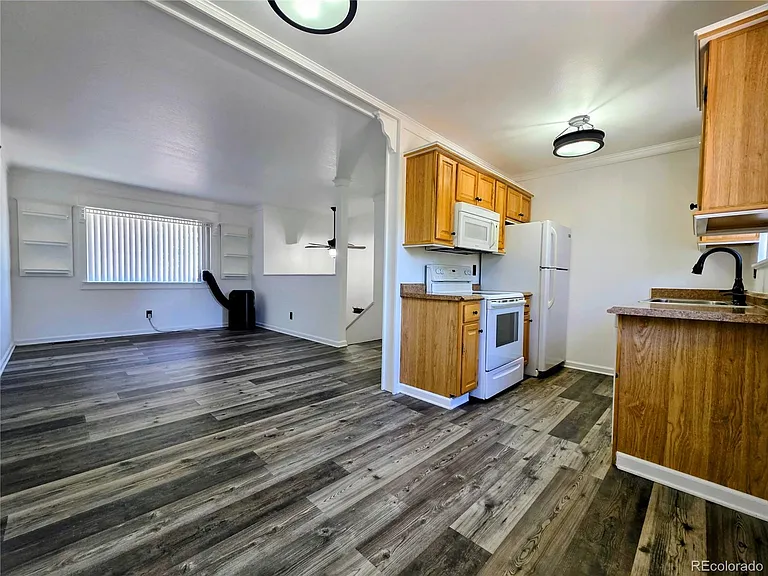 334 Wooster Ave — Photo 5