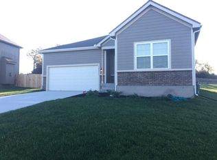 14217 S Landon St, Olathe, KS 66061