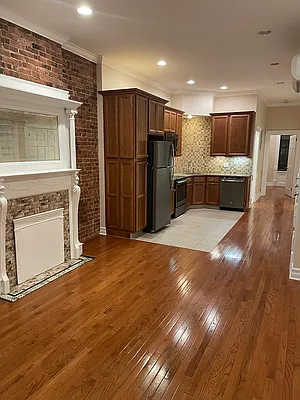 Rented by Voro, LLC | media 19