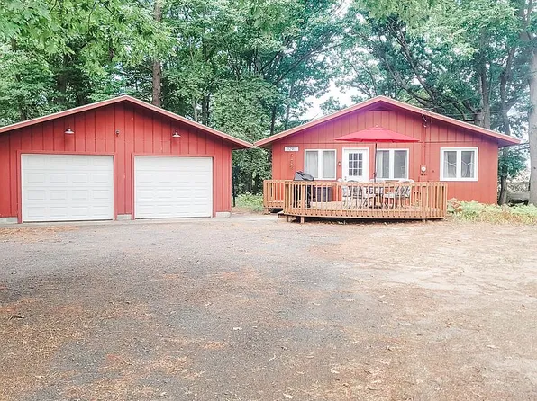 1291 N Raven Rd, Mears, MI 49436