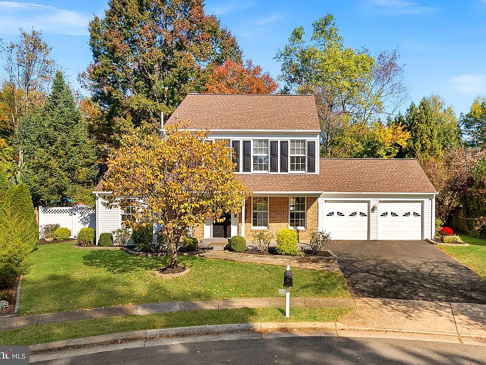 1st image of 704 Evard Ct SW