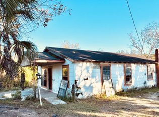 861 8th Ave, Graceville, FL 32440
