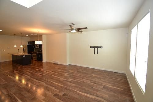 4th image of 4502 W Milford Dr