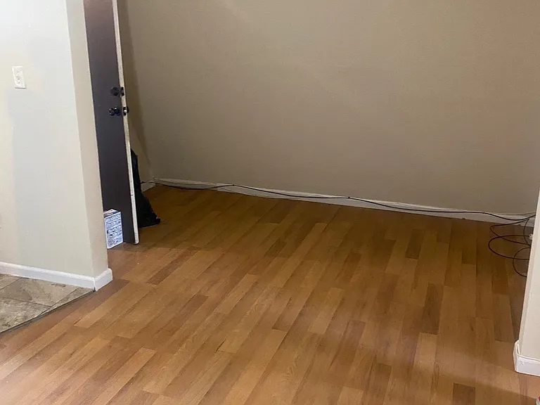 158 Alexander St — Photo 5
