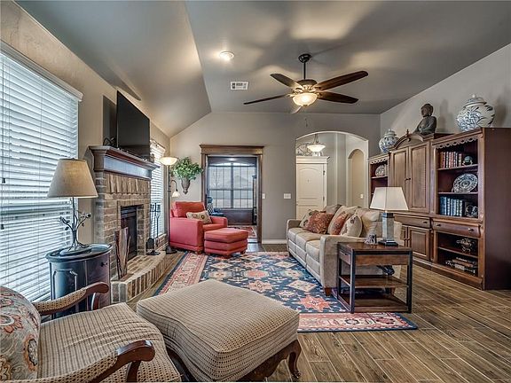 5th image of 17000 Madrid Cir