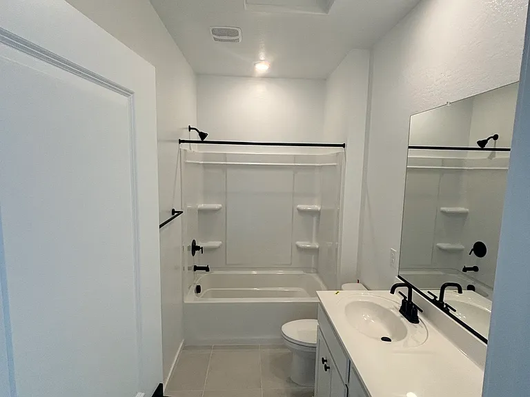 15893 W Hackamore Dr — Photo 9
