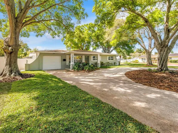 2898 56th Ln N, Saint Petersburg, FL 33710