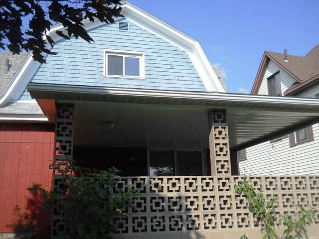 2nd image of 380 Ohio Ave