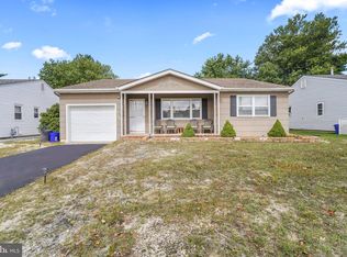 242 Westbrook Dr, Toms River, NJ 08757