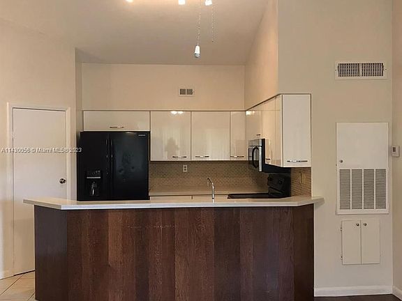 5th image of 2445 SW 18th Ter APT 712