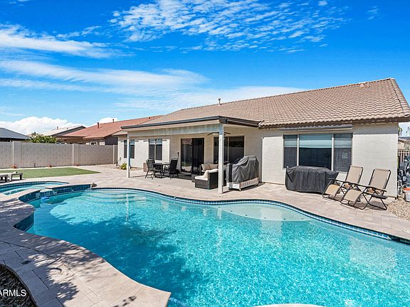 4th image of 4185 E Somerset Way