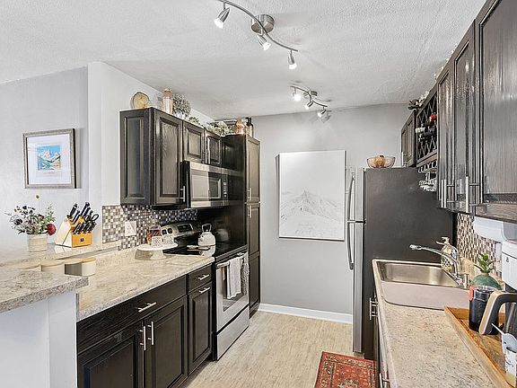 3rd image of 1050 N Corona St APT 303
