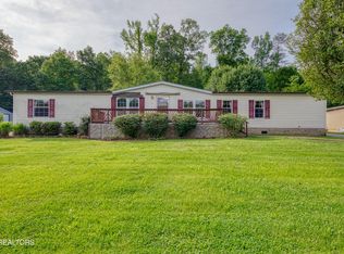 310 Abbott Rd, Lenoir City, TN 37771