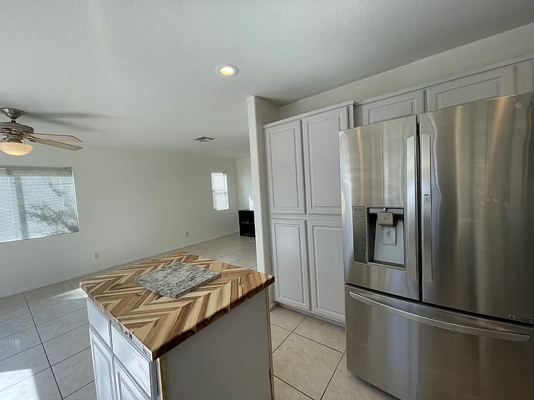 250 Camelback Ridge Ave — Photo 5
