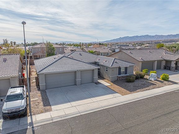 2nd image of 556 Downey Drive