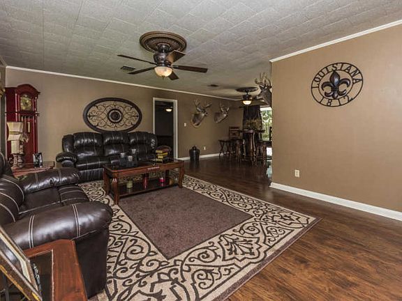 5th image of 113 Eastwood Dr