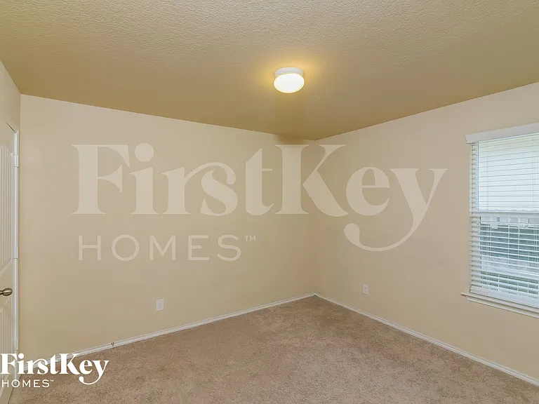 7106 Phoebe Vw — Photo 12