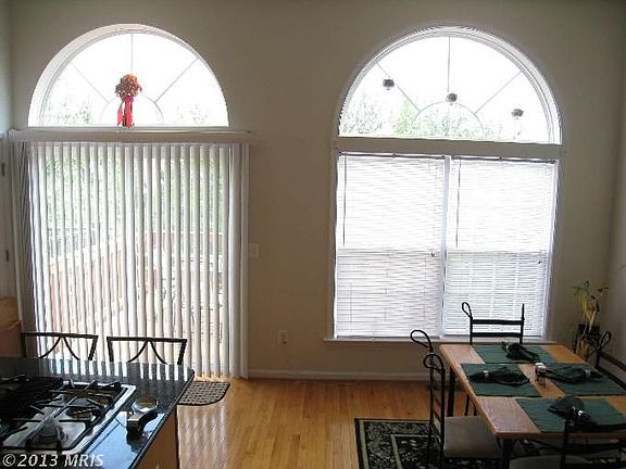 5th image of 2444 Battery Hill Cir