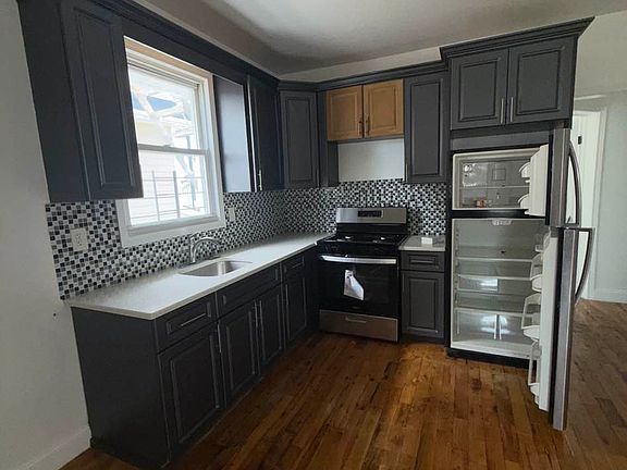 5th image of 519 Beach 65 St #2
