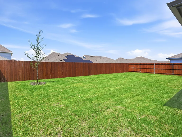 750 Orchid Way — Photo 16