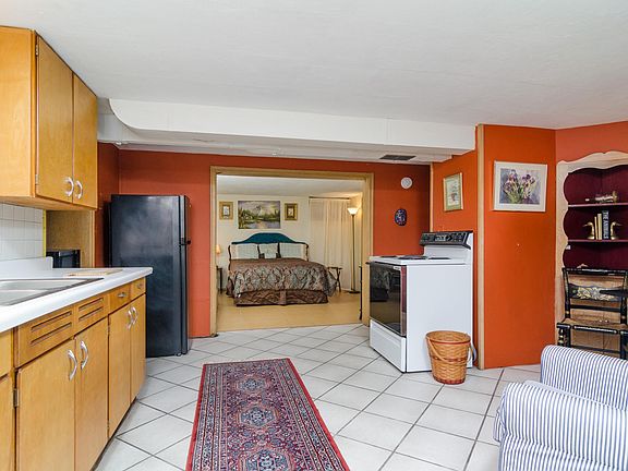 4th image of 2823 Glenwood Ave #2