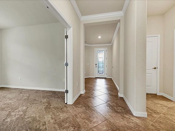 5th image of 10164 Crooked Creek Dr