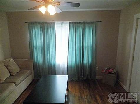 3rd image of 668 W 5th Ave