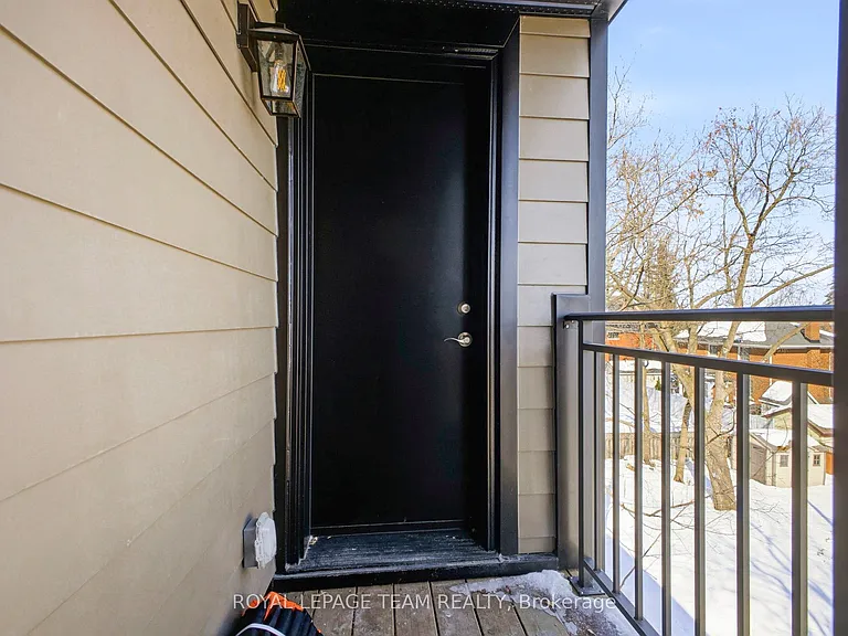 7 Gwynne Ave #B — Photo 2