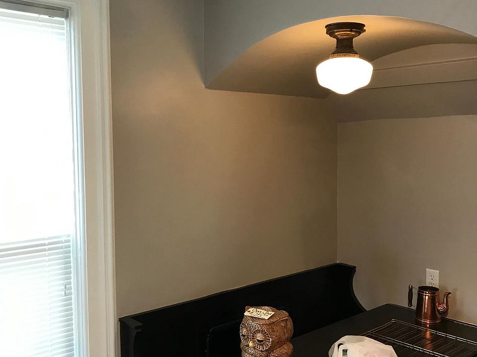 1st image of 306 N 1st St