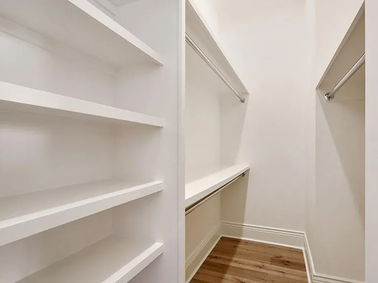 2406 Valence St — Photo 15