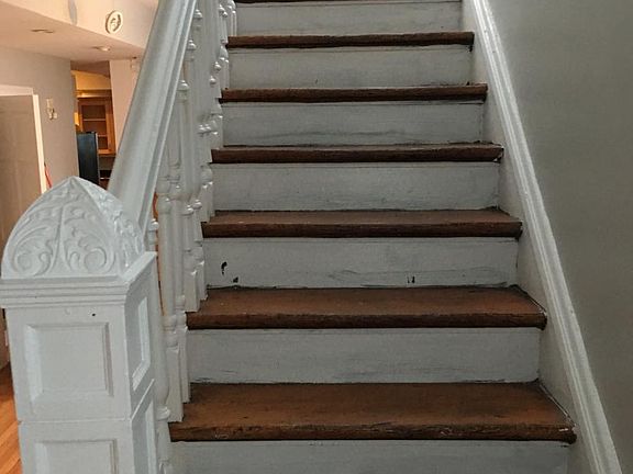 2nd image of 2615 W Potomac Ave #1