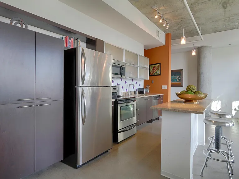 2115 Yeaman Pl #530 — Photo 4
