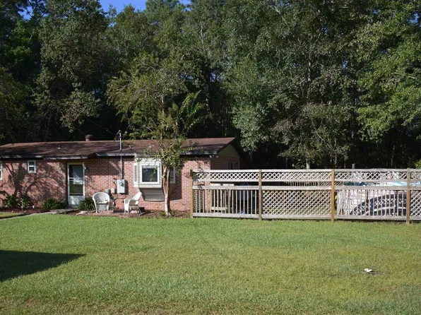 5393 Colorado St, Milton, FL 32583