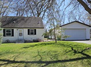 2830 118th Ln NW, Coon Rapids, MN 55433