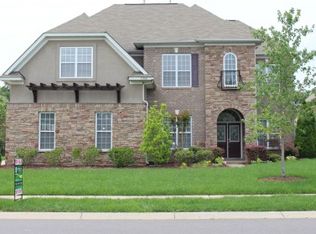 11800 Avaly Ln, Charlotte, NC 28277