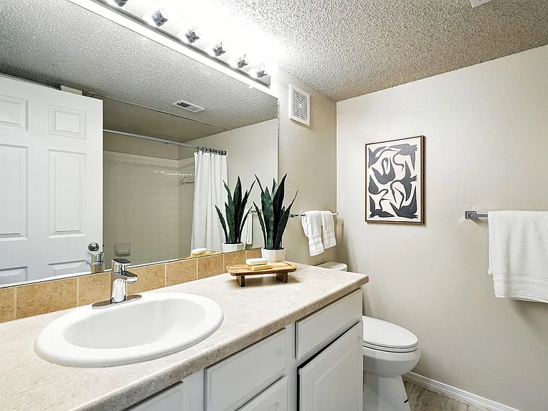 1876 Mallard Dr — Photo 12