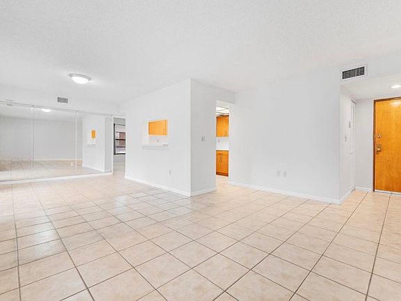 5th image of 9140 SW 123rd Ct #212