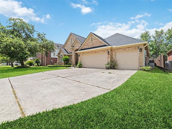 2nd image of 3214 E Cedar Hollow Dr