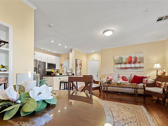 3rd image of 22681 Oakgrove Unit 316
