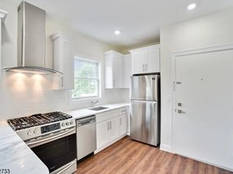 Park & Broad- New Development, 2 Beds/2 Baths, Parking and Storage — Photo 7