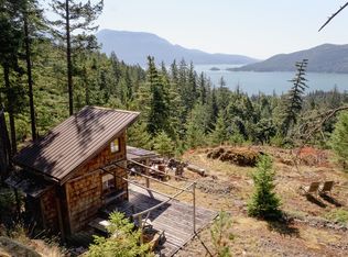 33 Fircom Plateau, Gambier Island, BC V0N 1V0