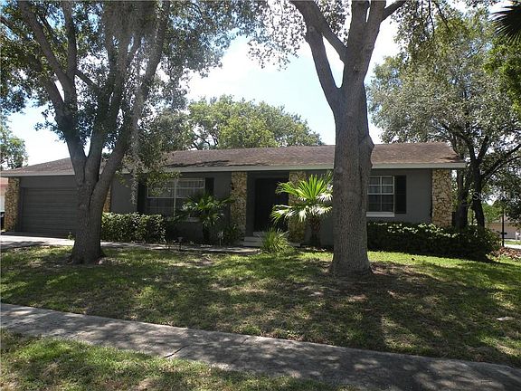 5th image of 924 Lake Sherwood Dr