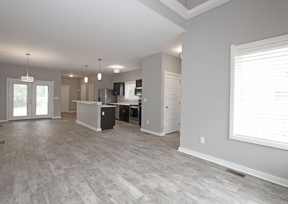 1st image of 246 Parkview Ave