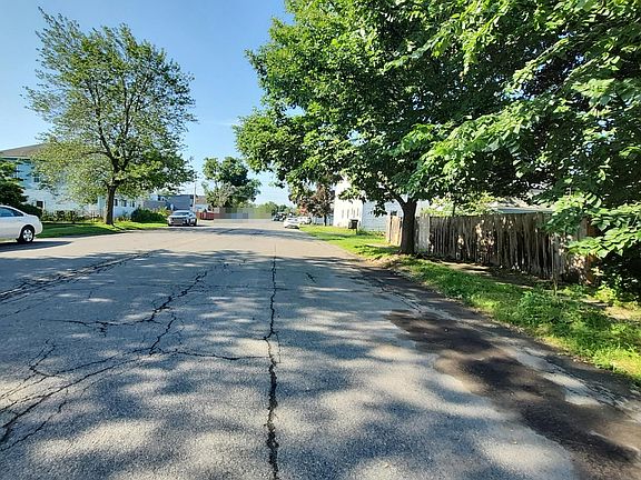 4th image of 293 3rd Ave