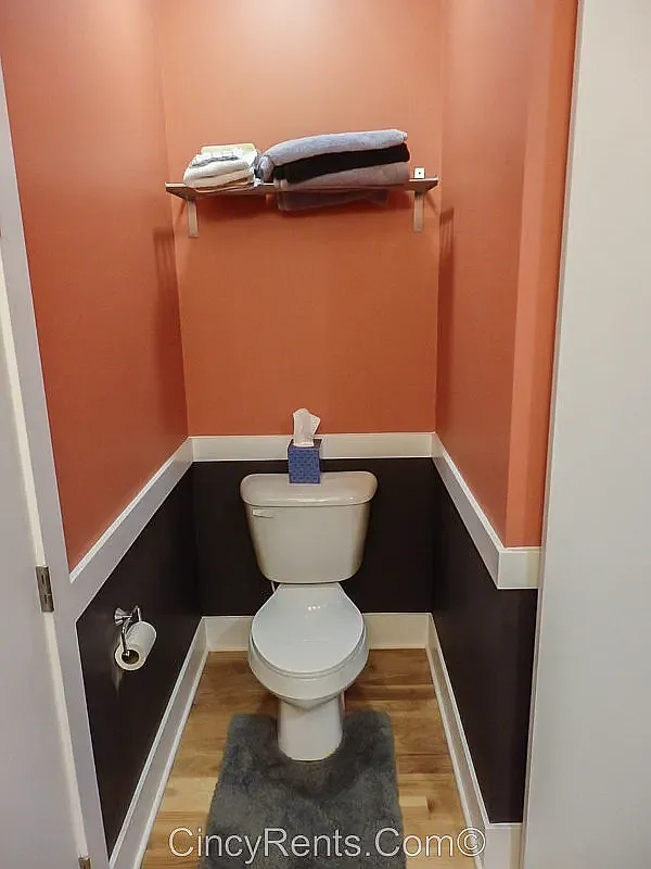 Beautiful recent renovation in the heart of OTR! | 1 Bed 1 Bath | Available for November Move In ... — Photo 3