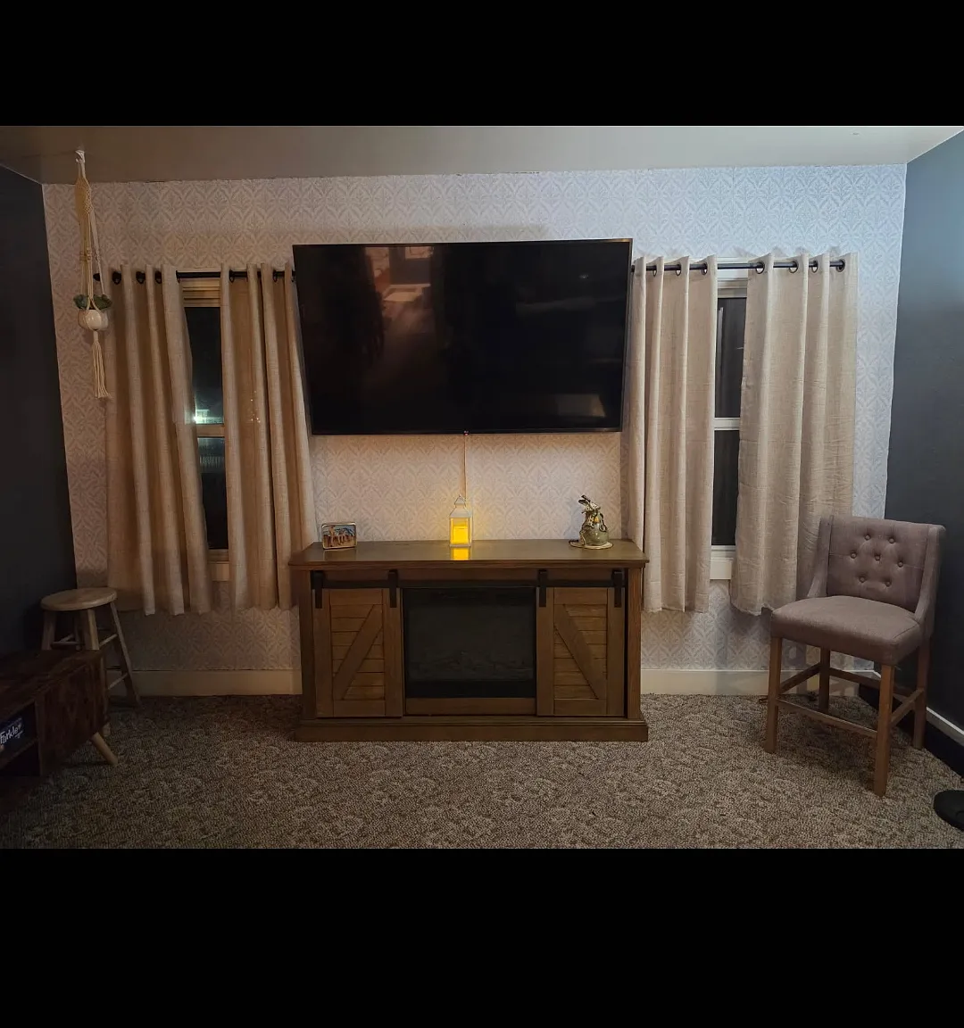 3 bed, 1770 sqft, $1,769 — Photo 2