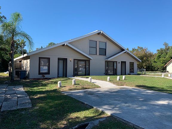 4th image of 17464 Dumont Dr