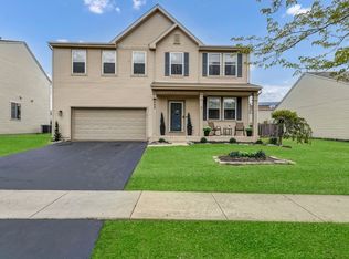 688 Bay Shore Dr, Hampshire, IL 60140